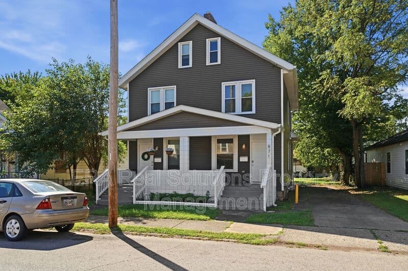 Columbus Condo: 871 Bellows Ave