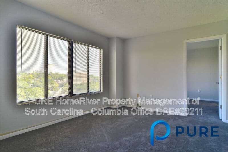 Columbia House: 1600 Park Cir