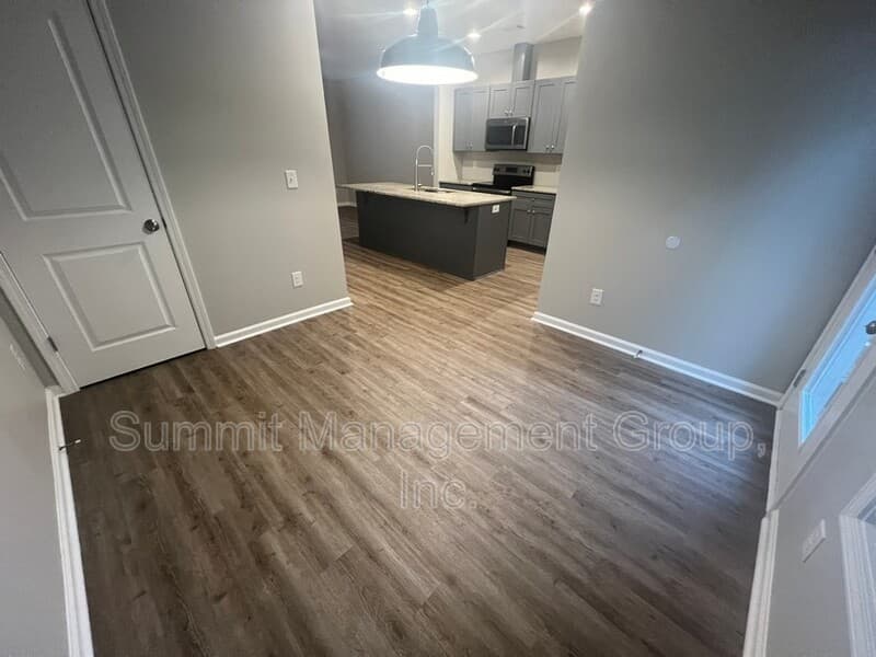 Madison Condo: Bostwick Hwy - 1563