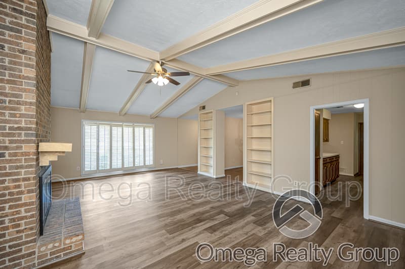 Montgomery House: 4318 Mabson Dr