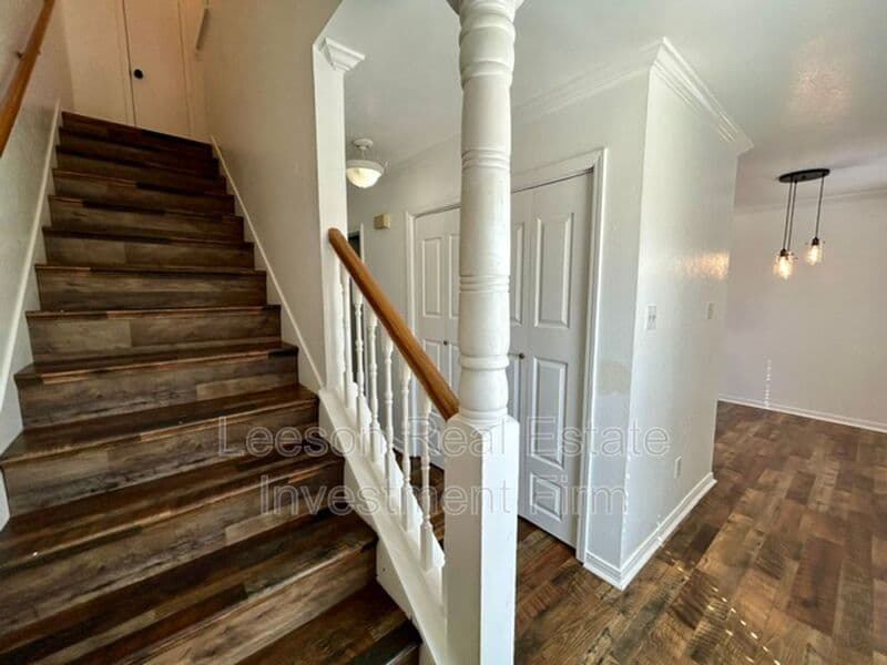 Shreveport House: 2500 Centenary Blvd.
