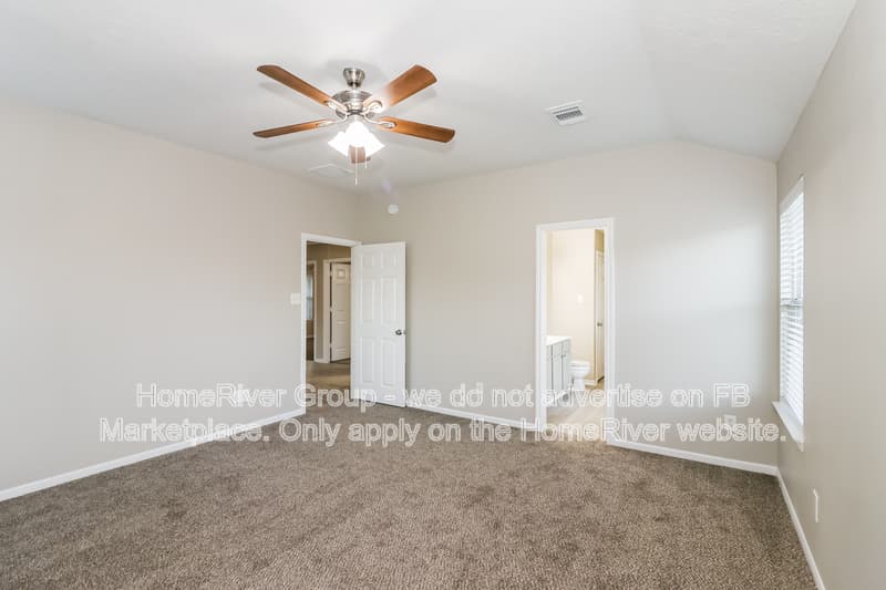 Fresno House: 2131 Chelsea Vale Dr