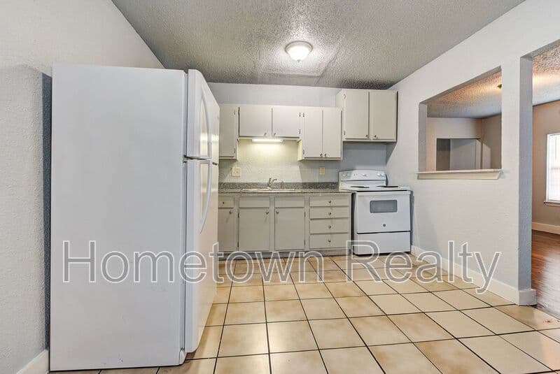 Oklahoma City House: 2114 N Bath Avenue