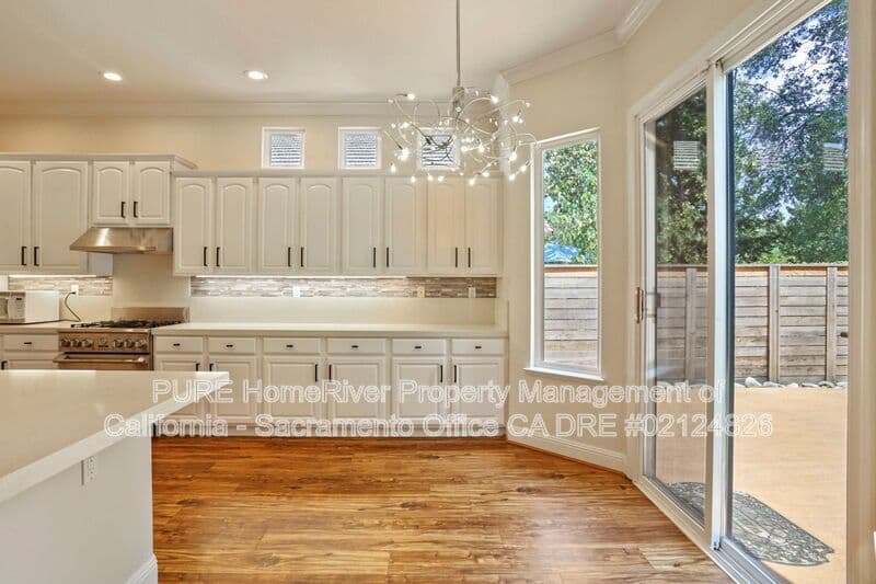 Gold River House: 12020 Gold Pointe Lane