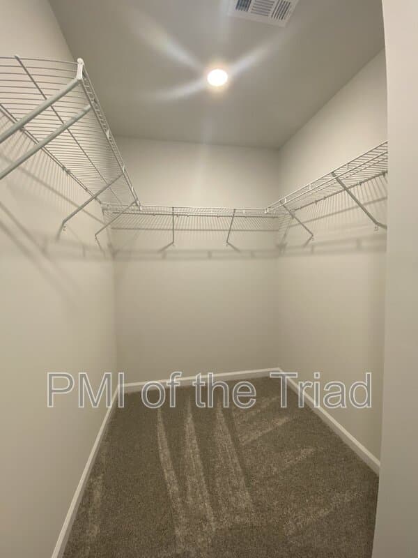 Jamestown Townhome: 4006 Beckton Trail