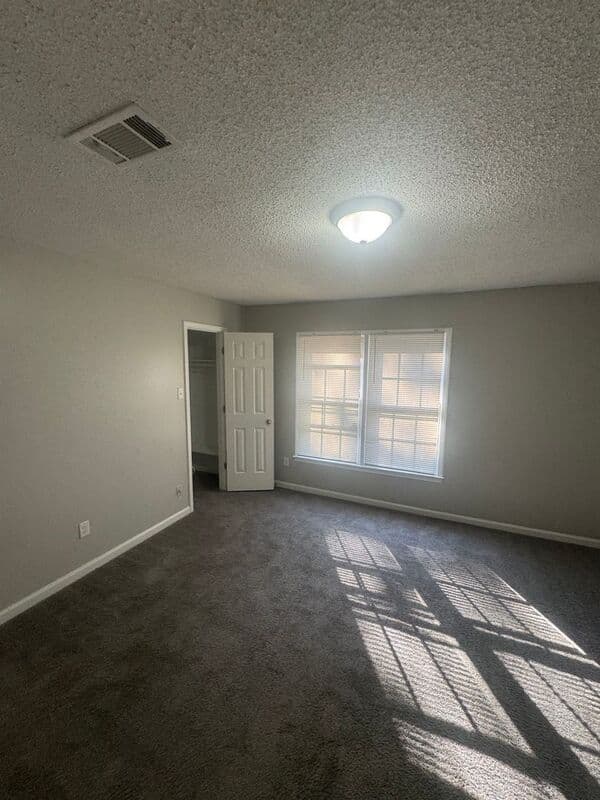 Memphis House: 6343 Kirby Downs Dr