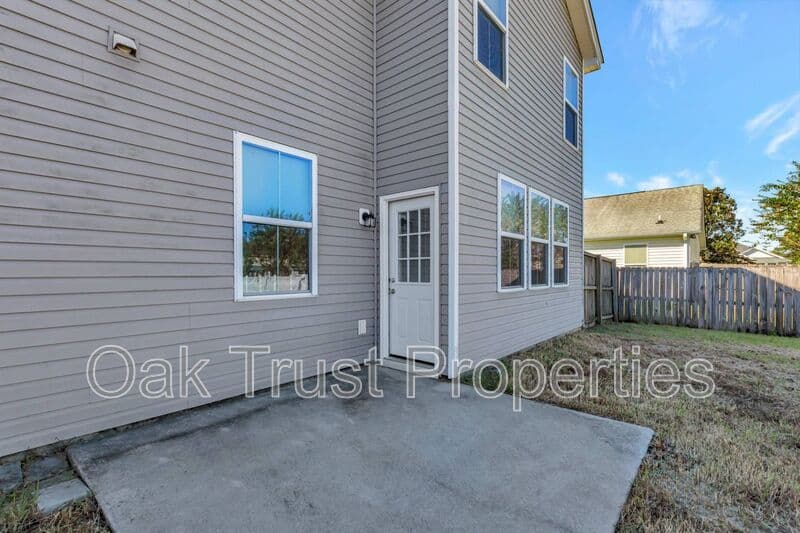Goose Creek House: 105 Gavins Way