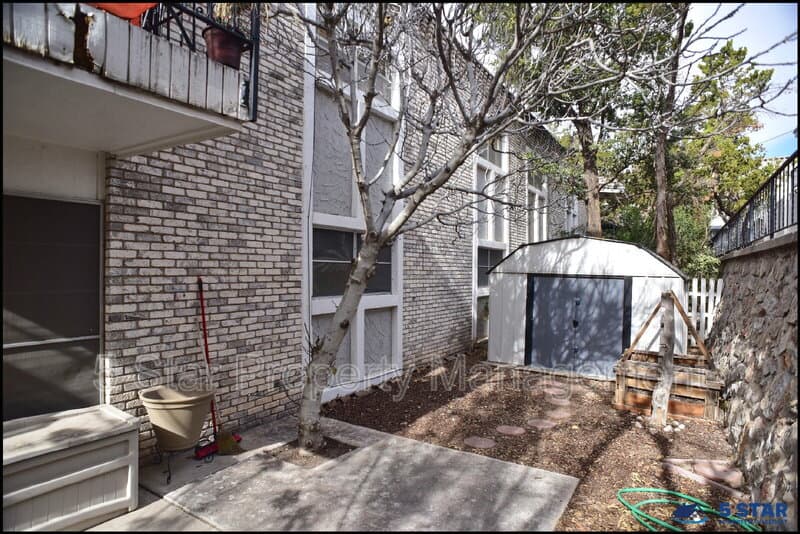 El Paso Condo: 6700 Escondido Drive