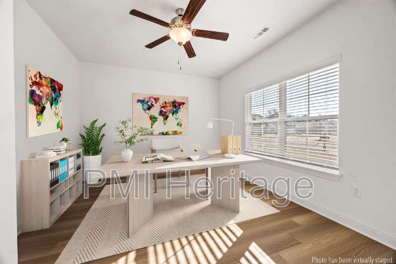 Bentonville House: 5802 Southwest Teppee Avenue