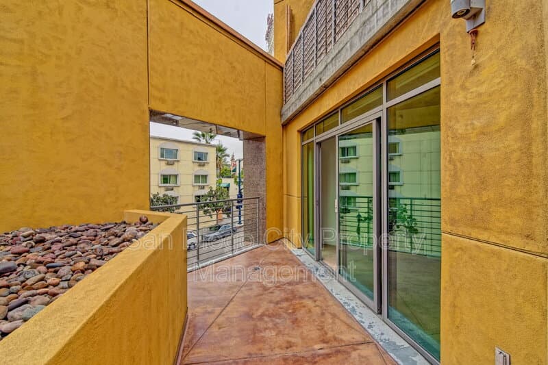 San Diego House: 801 Ash St.