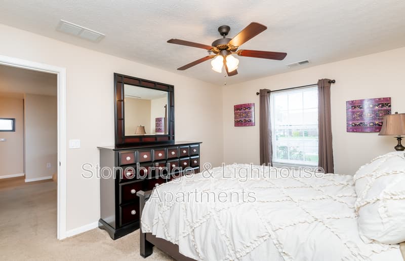 Jeffersonville Condo: 201 Stonebench Circle