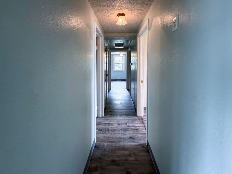 Halsey House: 340 W 3rd St