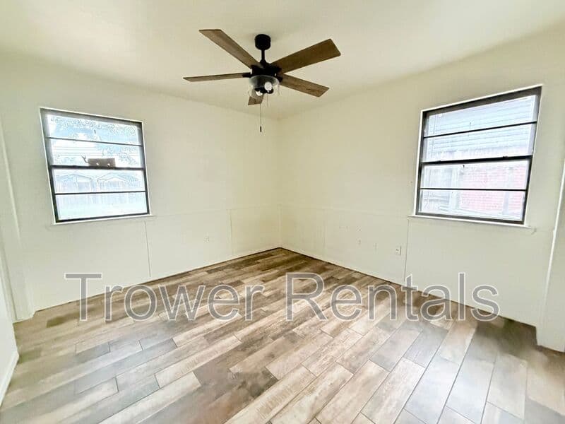 ODESSA House: 8834 Lamar