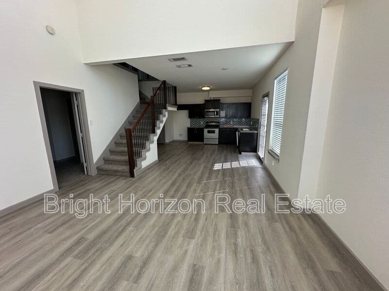 Hurst Condo: 3629 Valley Vista Drive