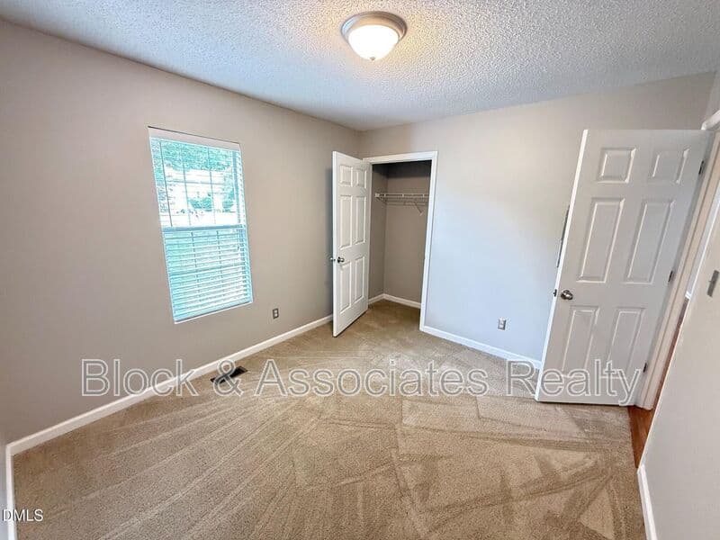 Wake Forest House: 610 E Jones Avenue