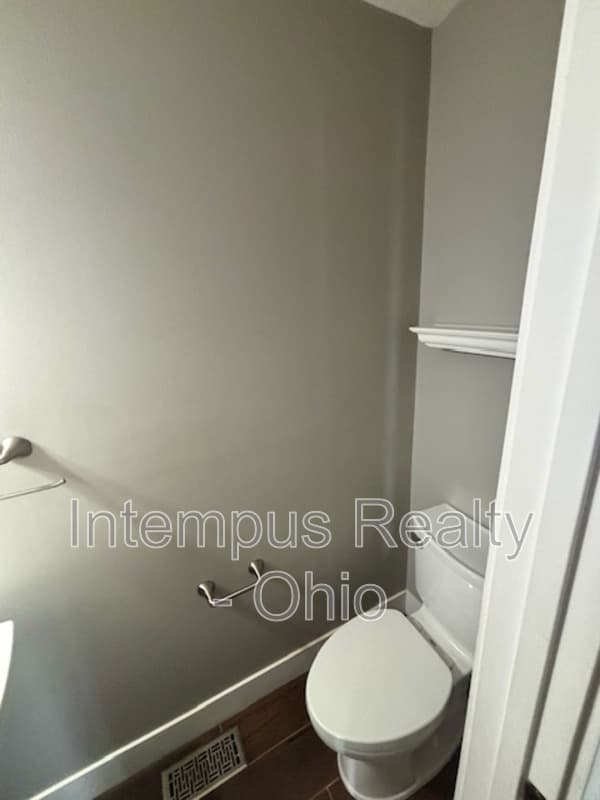 Lewis Center House: 1482 Geranium Dr