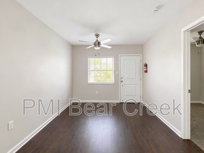 Houston Condo: 1824 Thonig Road