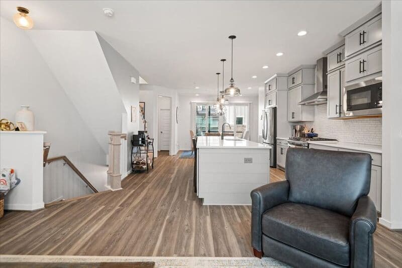 Henrico Townhome: 18 Shiplock Row