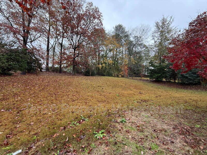 Columbus House: 6118 Abbey Drive
