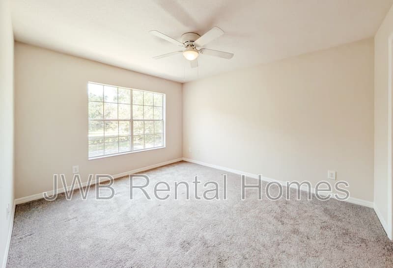 Jacksonville Condo: 13700 Richmond Park Dr N #1206