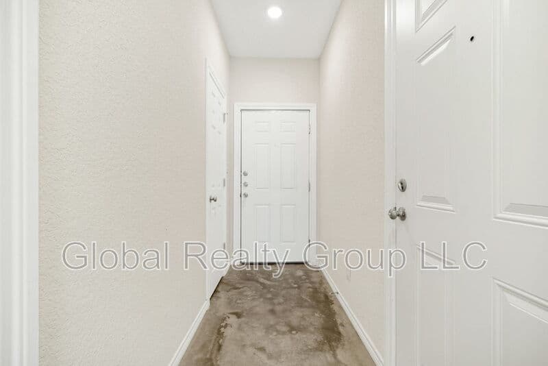 San Antonio Condo: 6914 Crestway Dr