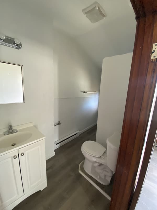 New Britain Condo: 153 Jubilee Street - 3