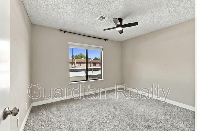 Las Vegas Townhome: 3251 Longford Way