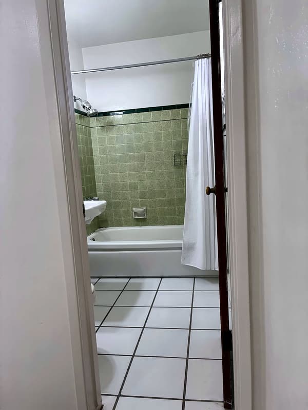 San Diego Condo: 3920.5 Sequoia Street