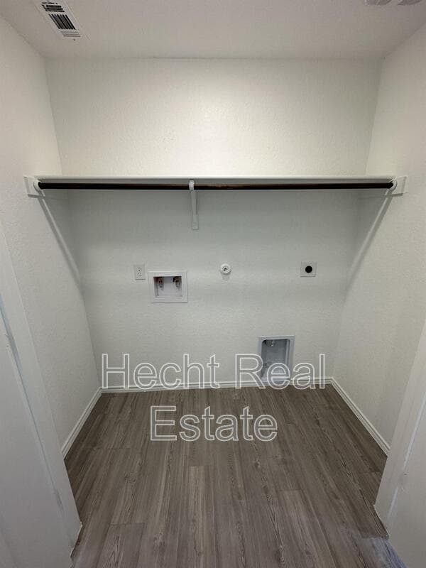 Seguin House: 5850 Coahuila