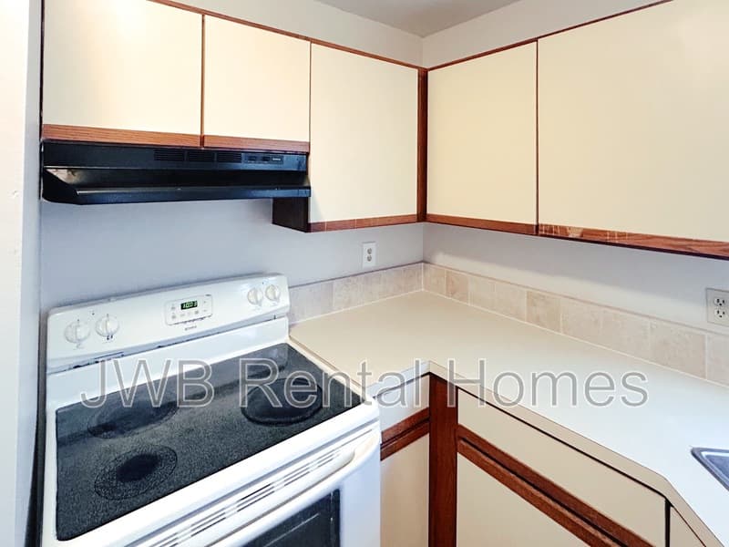 Jacksonville Townhome: 8342 Derbyshire Pl