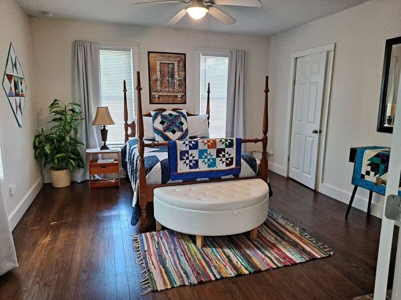 Deland Condo: 206 E Howry Ave