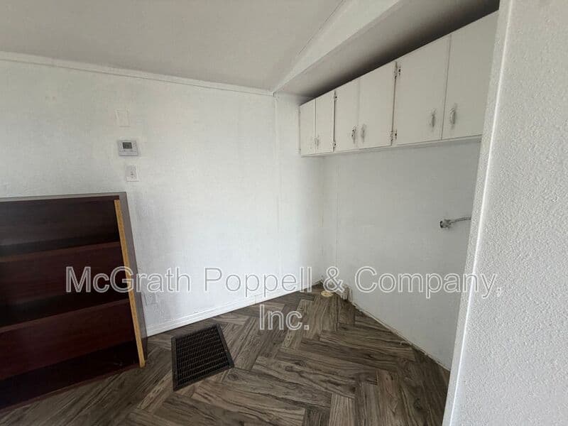 Dover House: 7229 Halima Road