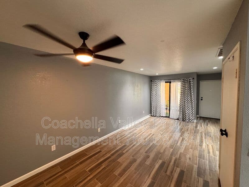 Palm Springs House: 685 N Ashurst Ct