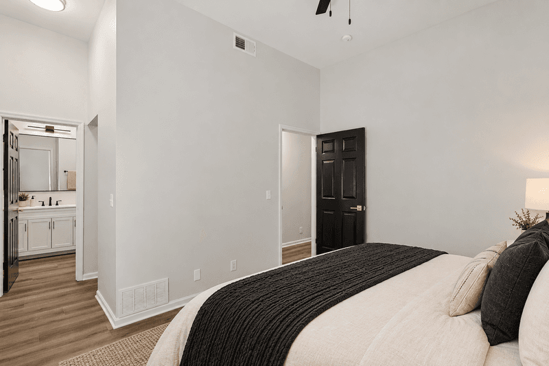 St. Louis Condo: 2200 Menard St