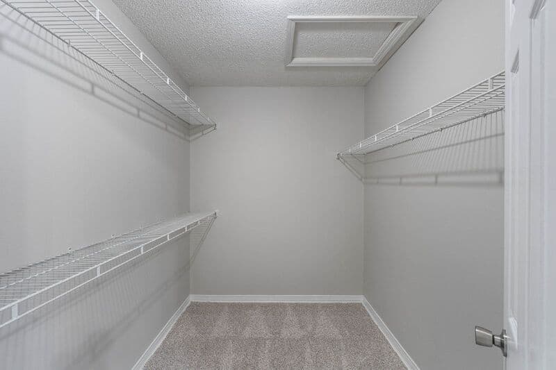 Crestview House: 3014 La Salle Court