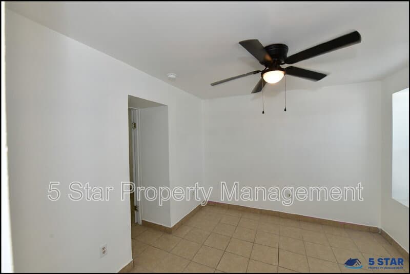 El Paso Condo: 1910 Olive Ave
