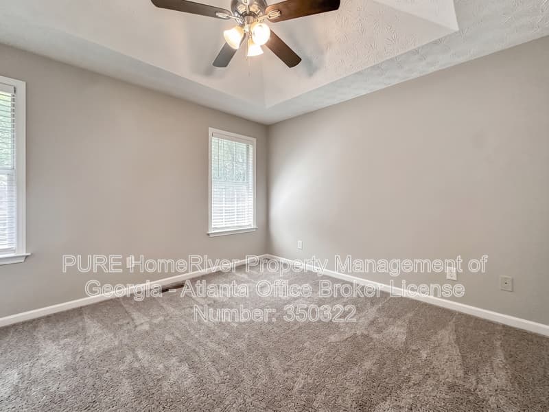 Douglasville House: 335 Paradise Dr