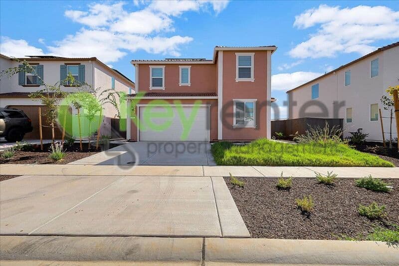 Plumas Lake House: 2061 Hesperian Drive