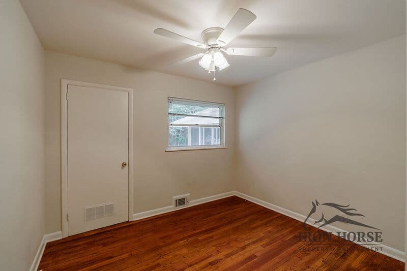 Athens House: 160 Harold Drive