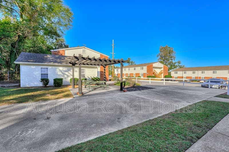 North Augusta Condo: 520 East Buena Vista Avenue - 1008