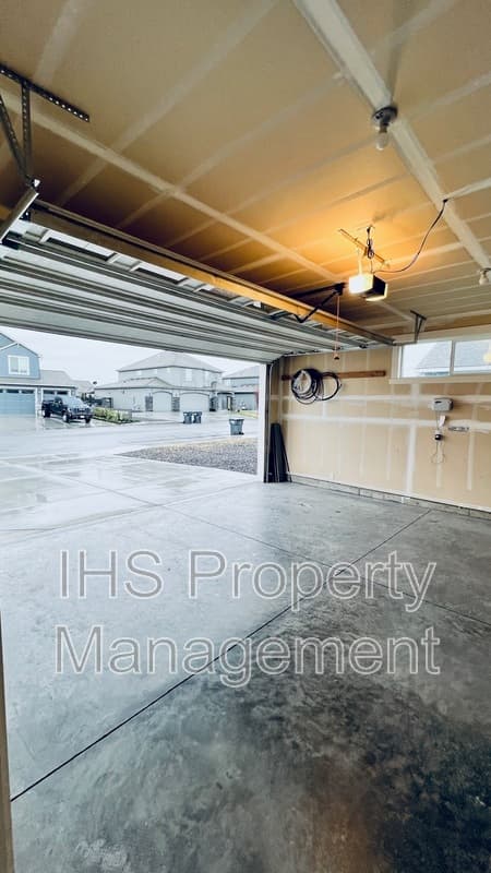 Pasco House: 9801 Silverbright Dr.