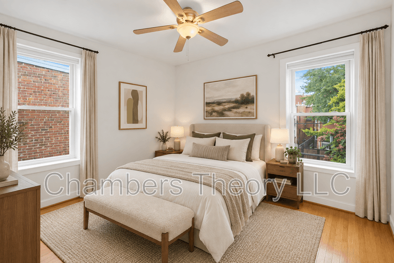 Washington House: 1630 6Th St NW