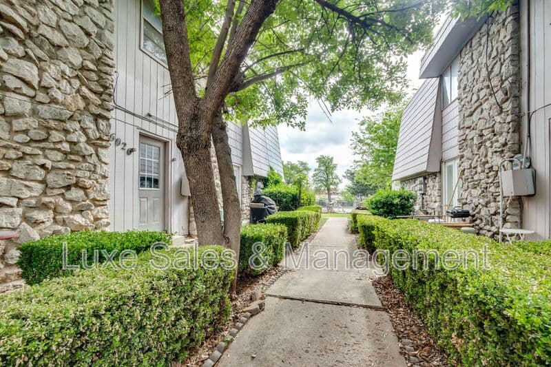 Oklahoma City Condo: 6026 NW Expressway