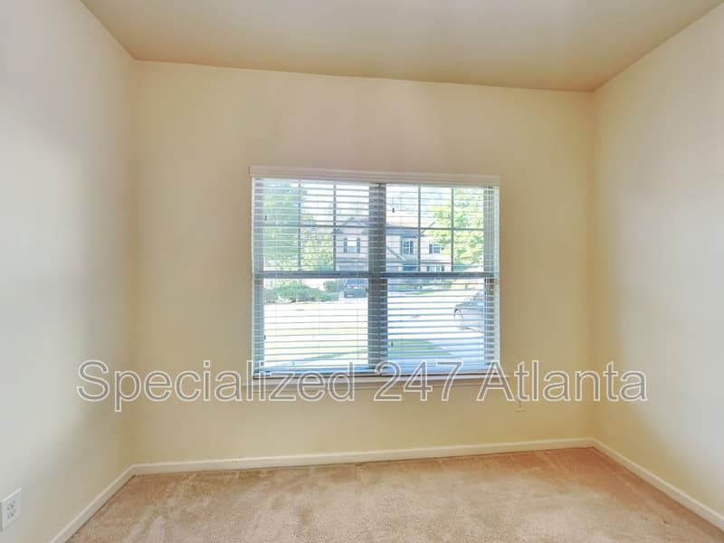 Lawrenceville House: 1324 Little Hampton Dr