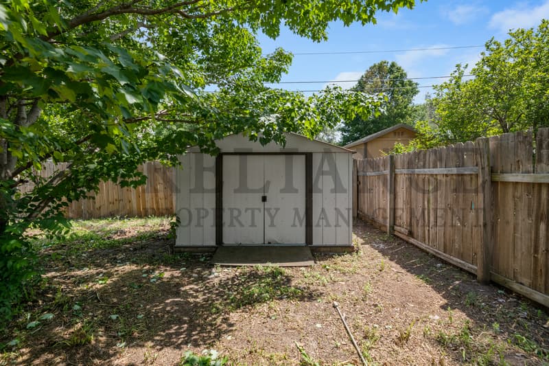 Wichita House: 7315 West Galoway