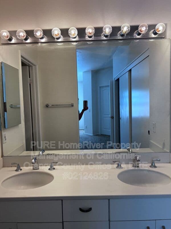 Rancho Santa Margarita House: 55 Montana Del Lago Dr