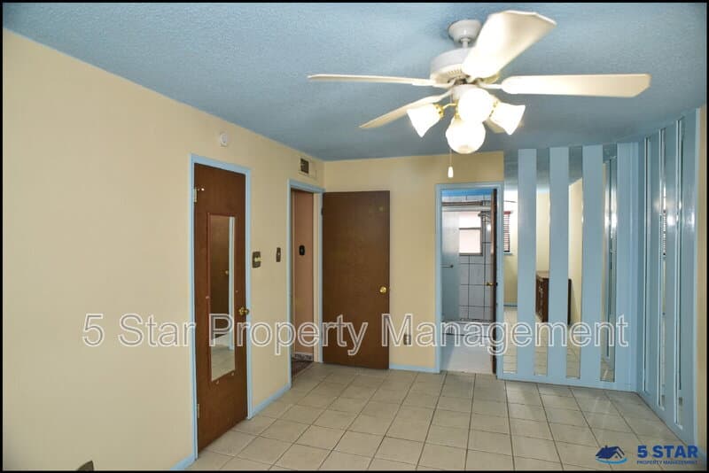 El Paso Condo: 6700 Escondido Drive
