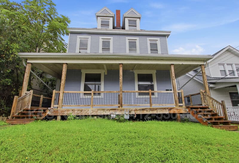 Pittsburgh House: 29 East Orchard Avenue