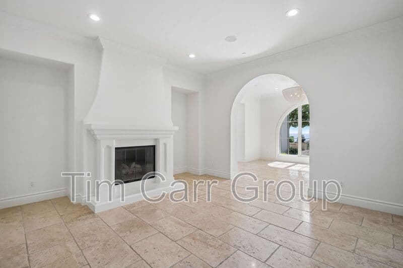Newport Coast House: 28 Cliffhouse Bluff