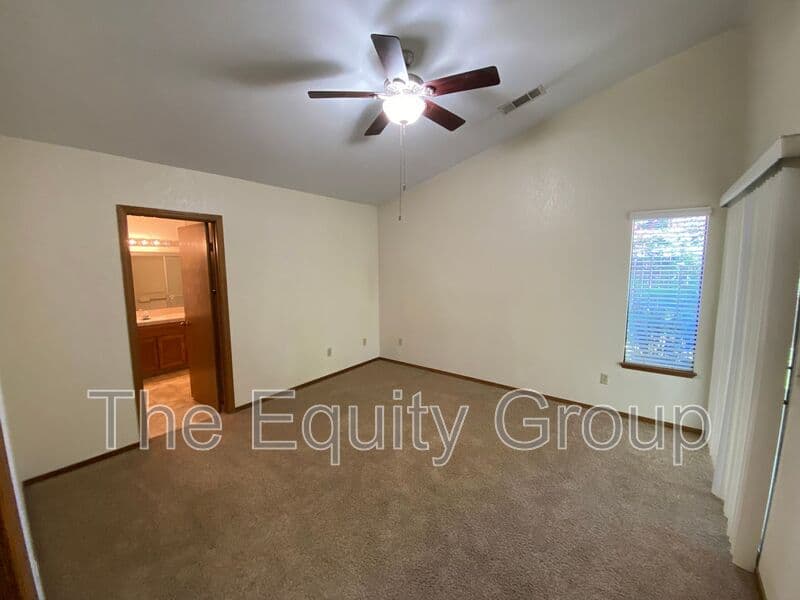 Visalia House: 1348 East Ferguson Court